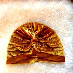 NWOT Beautiful Velvet Turban, Baby Match Available in Feed